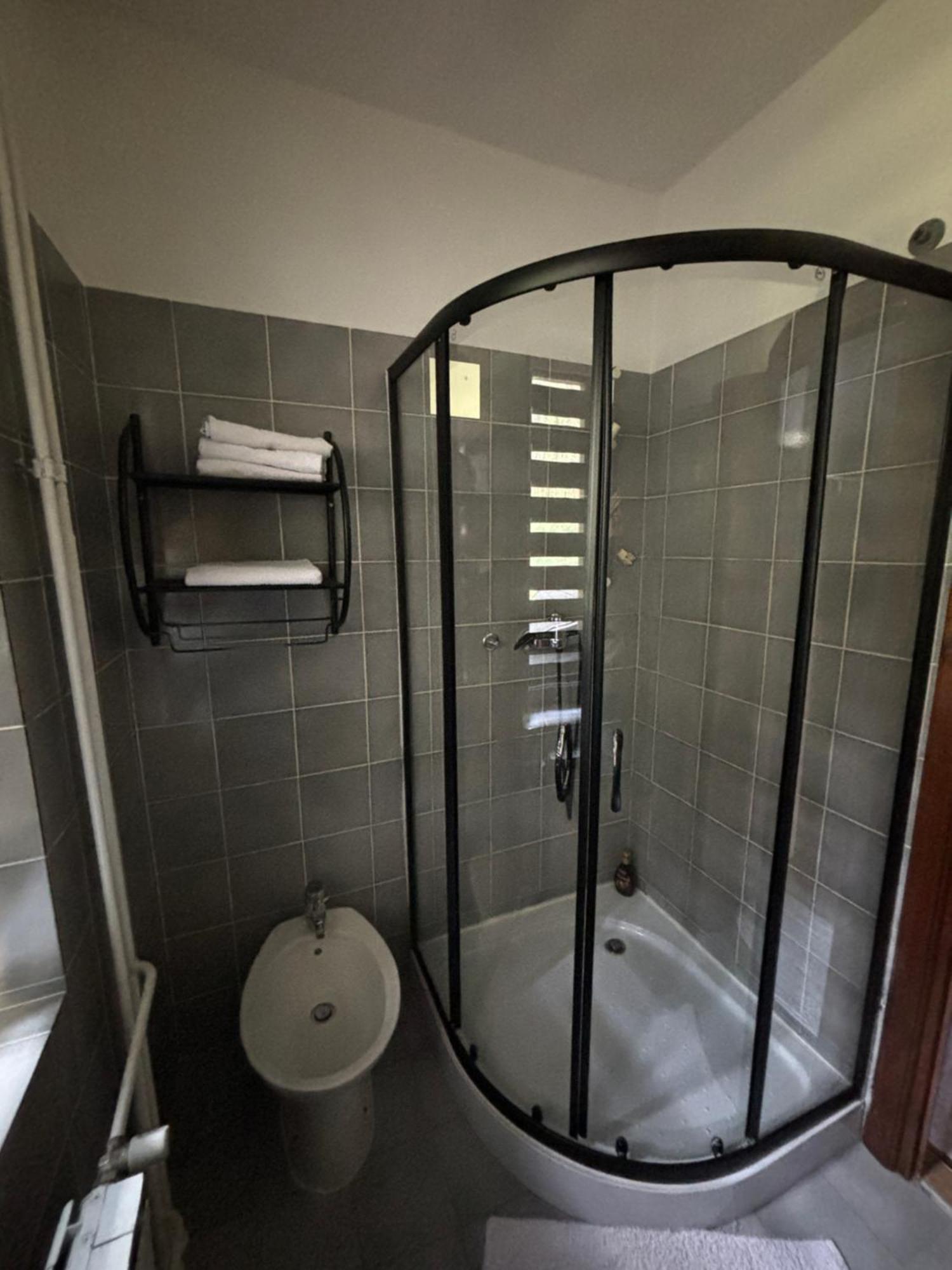 Guest House Kmecki Hram Fortuna Idrija Exterior photo